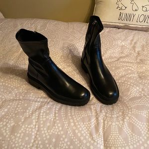 Like new! Zara leather boots